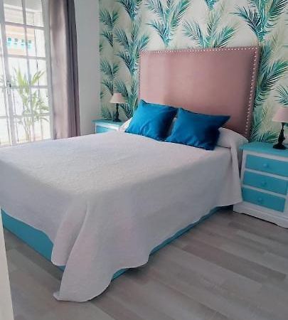 Apartamentos Ana'S Cozy Inns Torremolinos Luaran gambar